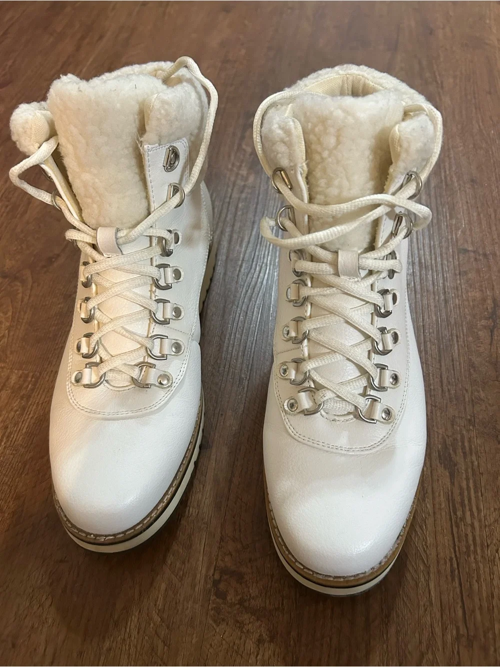 White Mountain Cozy W29455 Women’s 9M White Faux Fur Hiker Ankle Boots